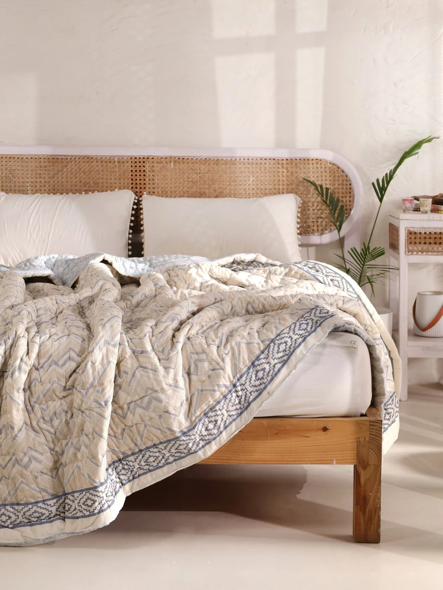 All Season Jaipuri Quilt | 100% Pure Cotton | Block Print | Double Bed - Naksha